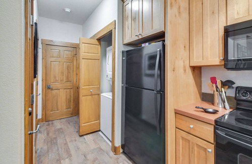 Granby Condo | Ski-In/Ski-Out, Scenic Mtn Views: Granby Retreat!