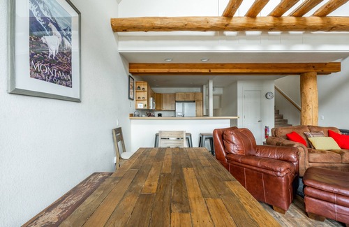 Saddle Ridge House | Ski-in/ski-out townhome with WiFi & W/D