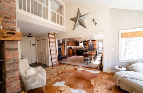 Wilmington Ski Chalet | Ski/Lake house for all seasons- Minutes to all