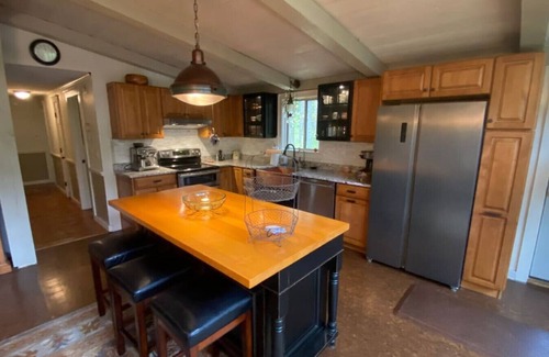 Wilmington Ski Chalet | Ski/Lake house for all seasons- Minutes to all
