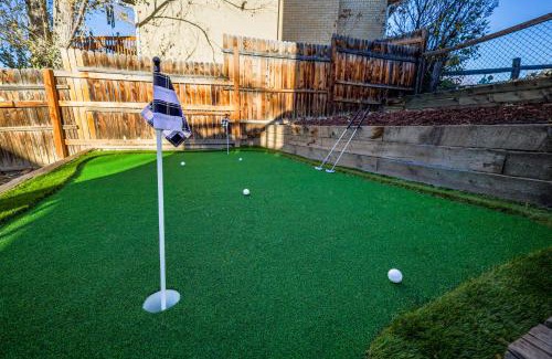 North Central Westminster House | Ski Resorts Nearby: Mini Golf + BBQ + Games