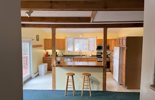 Plymouth House | Ski Retreat Townhome in Plymouth, VT