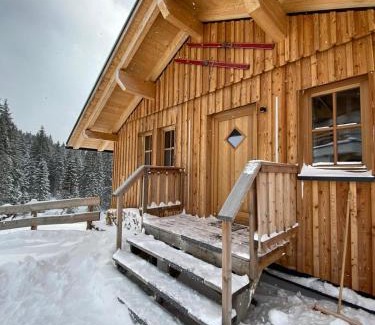 Lachtal Ski Chalet | Skihütte