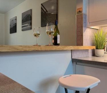 North Berwick House | Skippers Retreat (with free doorstep parking)