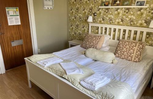 Skivarp Hotel | Skivarps Gästgivaregård