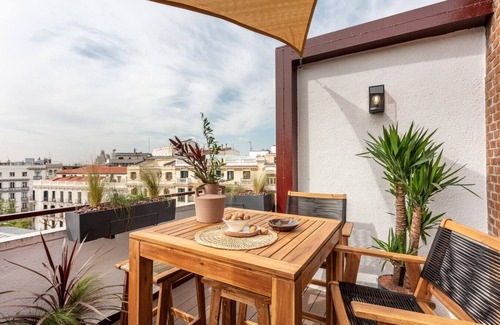 Trafalgar Apartment | Skoura - 3 bedrooms and terrace in Almagro