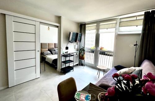 Mirow Apartment | Sky Apartment Comfy Suite Pereca