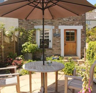 Golant House | Sky Cottage