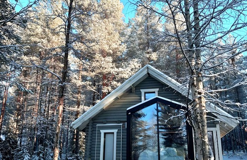 Sonka Cottage | Sky Lodging ~ sleeping under the stars ~ charming 2-bedroom cottage in Rovaniemi