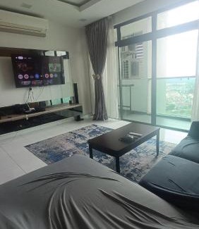 Bukit Indah Apartment | Sky Loft Premium Bukit Indah with Garden View & Nflix HBO A30