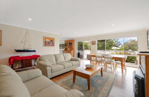Rhyll House | Sky Mirror Cottage