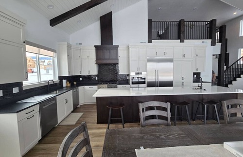 Fish Haven House | Sky Sapphire Haven Cabin