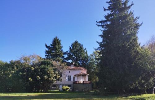Saint-Lizier Villa | Skycircuitvilla - 4 star villa with 8 bedrooms, pool and 3000m2 grounds