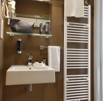 Ruzyne Hotel | Skyhotel Prague