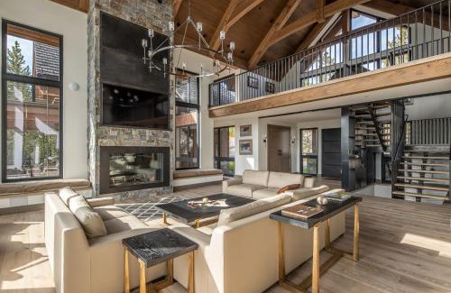 Spanish Peaks House | Skylark Chalet