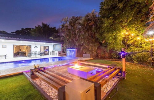Miami Lakes House | Skyline Lux Villa w/Pool 4/3