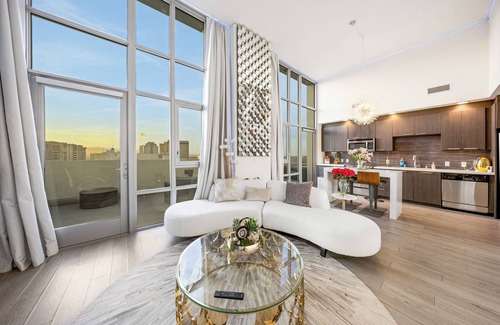 Downtown Long Beach Condo | Skyline Meets Shoreline · Breathtaking Seascapes!