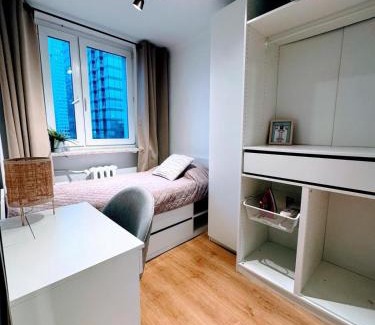 Srodmiescie Połnocne Apartment | Skyline Panorama Residence Warsaw