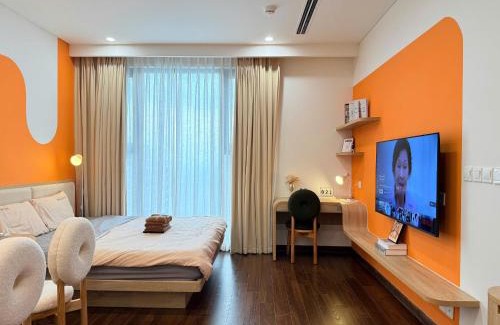 Van Mieu Apartment | SKYLINE SERENITY APARTMENT - Free Rooftop Pool & Private Fitness, Masteri B Vinhomes Smart Ha Noi - Mochie Homestay