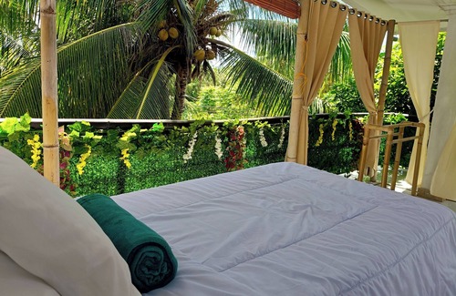 Bukti Bed & Breakfast | Skylodge 1 B&B - Bali Jungle Retreat with Fine Dining & Eco Pool