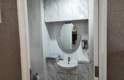Biringkanya Apartment | Skylounge Makassar Apartment