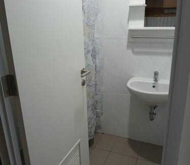 Biringkanya Apartment | Skylounge Makassar Apartment