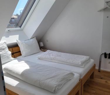 Favoriten Apartment | SkySuite Holiday Home