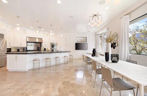 Racquet Club West House | Skyview - Private Mountainside Villa with Pool, Game Room & Gym! #004928 4br