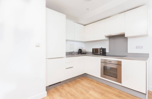 Grange Apartment | Skyvillion - Tower Point Enfield 1bed With balcony