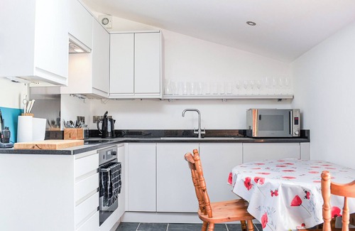 Brayford Cottage | Slade Cottage - UK35027