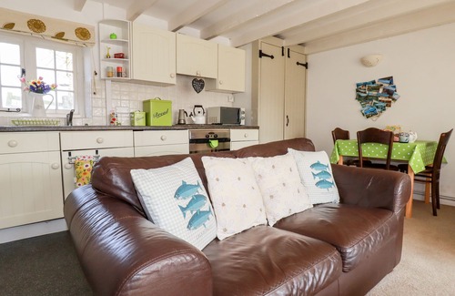 Tredethy Cottage | SLATE COTTAGE, pet friendly, character holiday cottage in Bodmin Moor