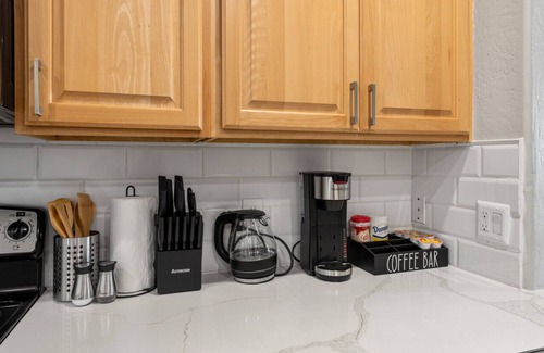 Tempe Apartment | Sleek 2BR Near ASU|Pool, Gym & Pet-Frndly