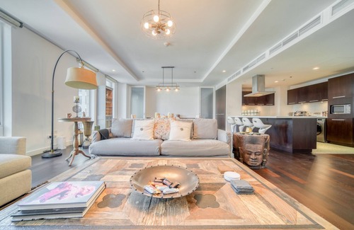 DIFC Apartment | Sleek and Convenient 1BR Apt in DIFC