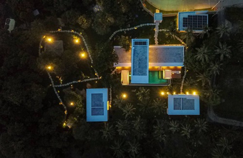 Thong Sala Villa | Sleek and spacious palatial family-style villa with a large garden