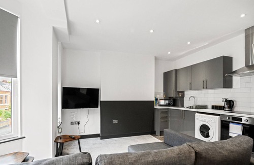 Forest Fields Apartment | Sleek and Stylish Converted 1Bed Flat