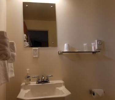 Sidney Hotel | Sleep For Less Motel
