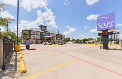 Greater Heights Hotel | Sleep Inn and Suites Downtown Houston