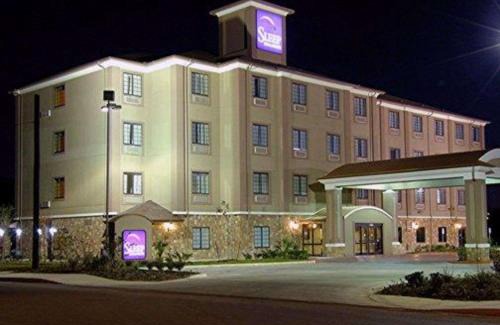 Wetmore Hotel | Sleep Inn & Suites at Six Flags
