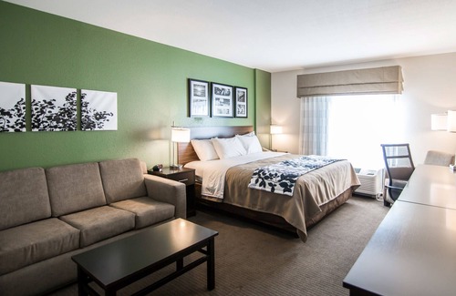 Garden City Hotel | Sleep Inn & Suites & Conference Center