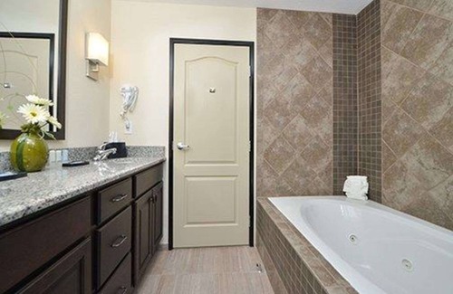 Garden City Hotel | Sleep Inn & Suites & Conference Center