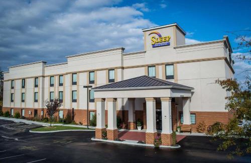 Brandermill Hotel | Sleep Inn & Suites Harbour Pointe