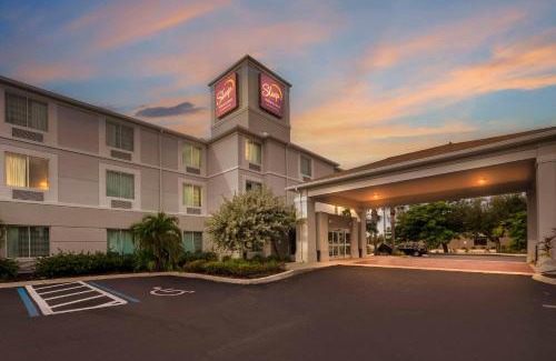 Port Charlotte - Charlotte Harbor Hotel | Sleep Inn & Suites Port Charlotte-Punta Gorda