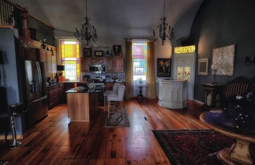 Wolfeboro House | Sleep Like an Angel in an Old Church - Brown Room