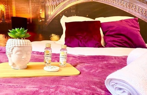 Saint-Denis Villa | ⭐ SLEEP'PARIS - Villa with jacuzzi 💧 at STADE de France 🏈 🎤 🇫🇷