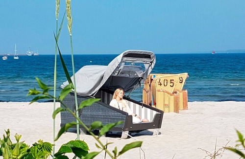 Eckernfoerde Apartment | Sleeping beach chair for 2 guests with 3m² in Eckernförde (295002)
