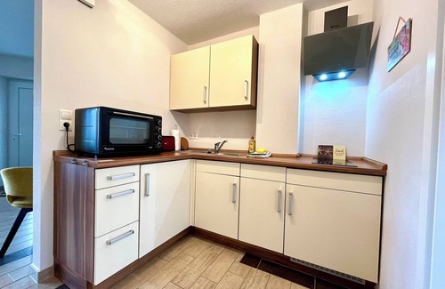 Doerpen Apartment | Sleeping with the Sandman, cozy vacation apartment, private entrance and terrace