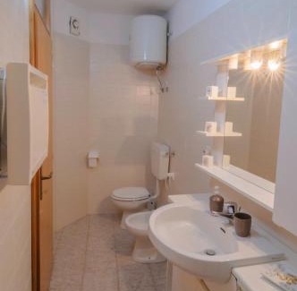 Canale di Tenno Apartment | SleepinGarda