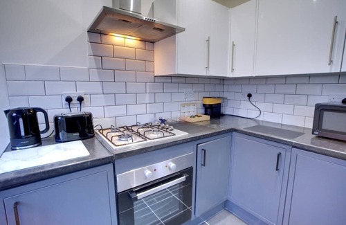 Manchester House | Sleeps 18 Lovely Mcr Home by City SuperHost