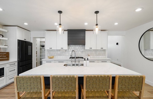 Sunset Heights House | SLEEPS 20! Orem Oasis Game Room & Hot Tub Retreat