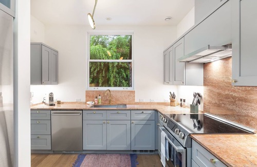 Concrete House | Sleeps 6 · 3BR Craftsman · Mountain Views · Near Skagit River